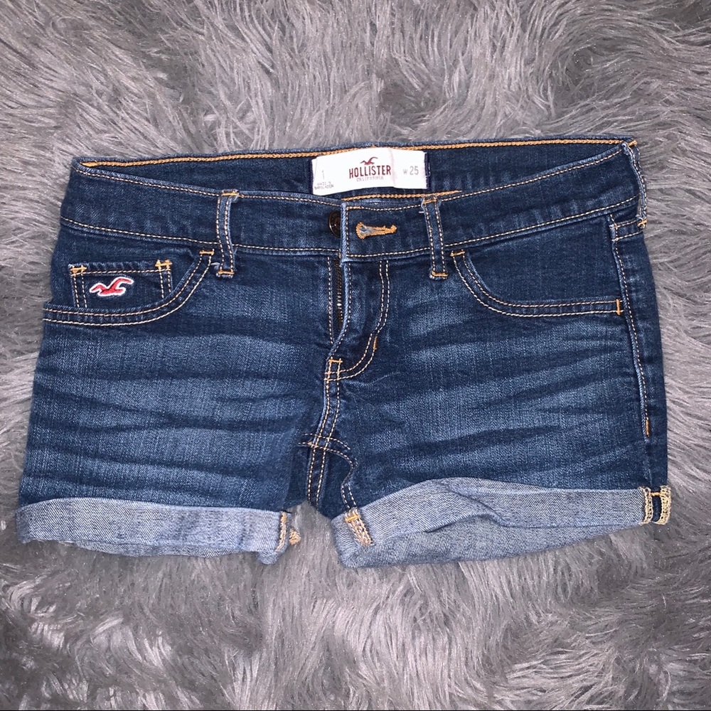 Hollister Jean shorts!